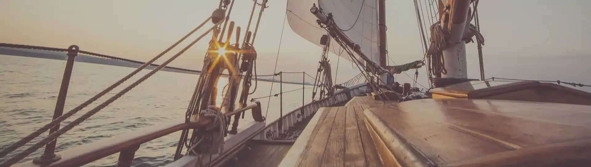 Segelboot für den Transport